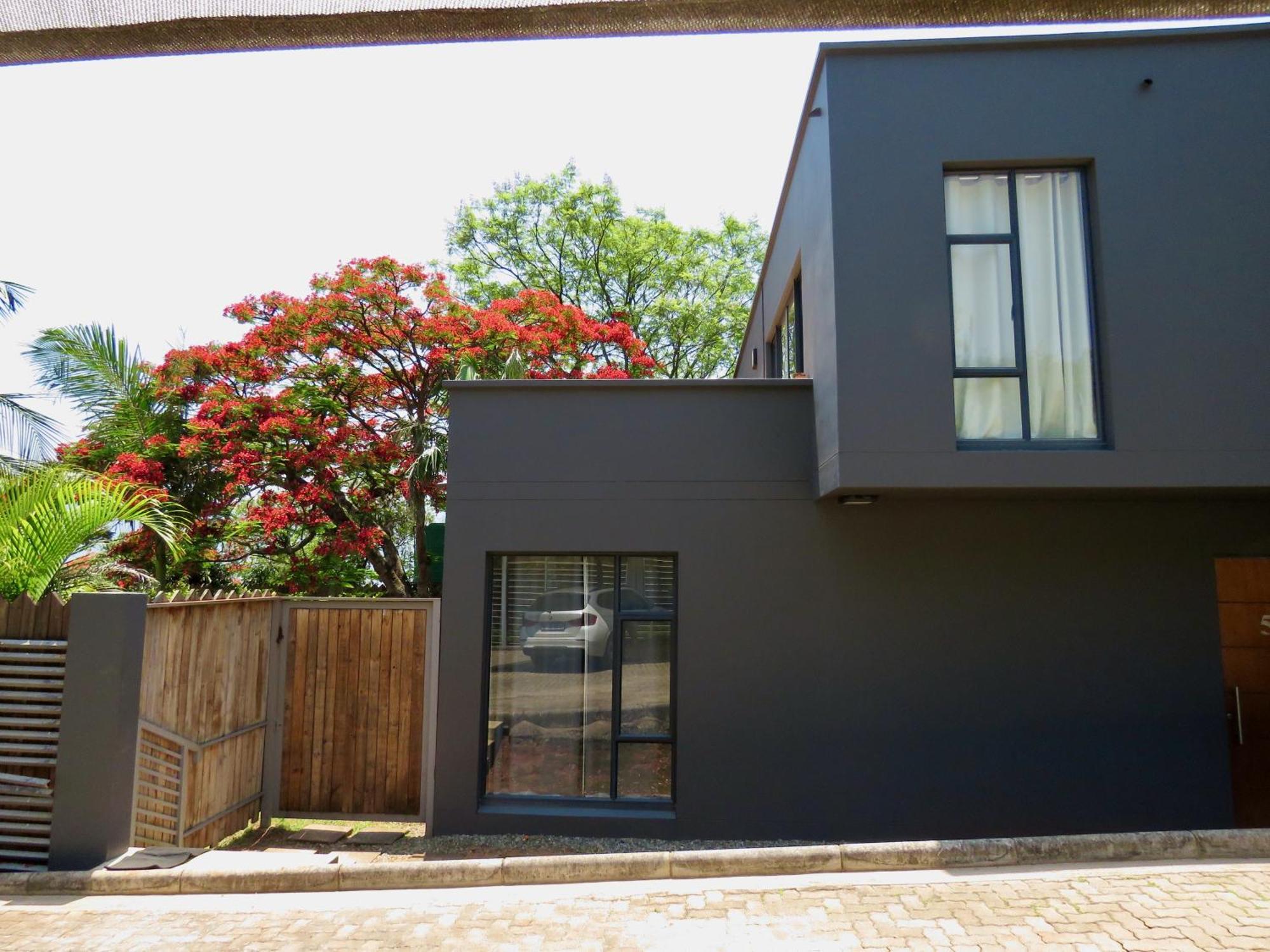 The Executive - Exclusive Self-Catering Apartments - Ezulwini Exterior foto